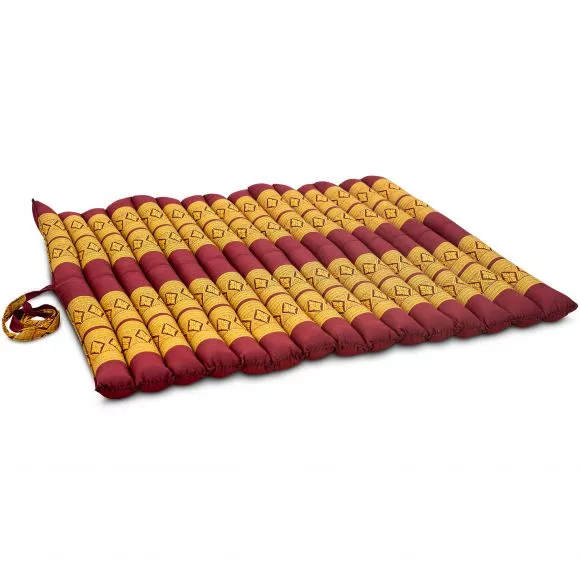 Kapok Quilted Cushion 75 cm (Red/Yellow)