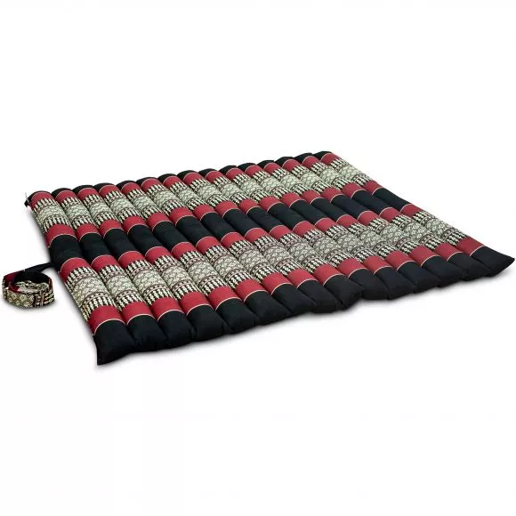 Kapok Quilted Cushion 75 cm (Black/Red)