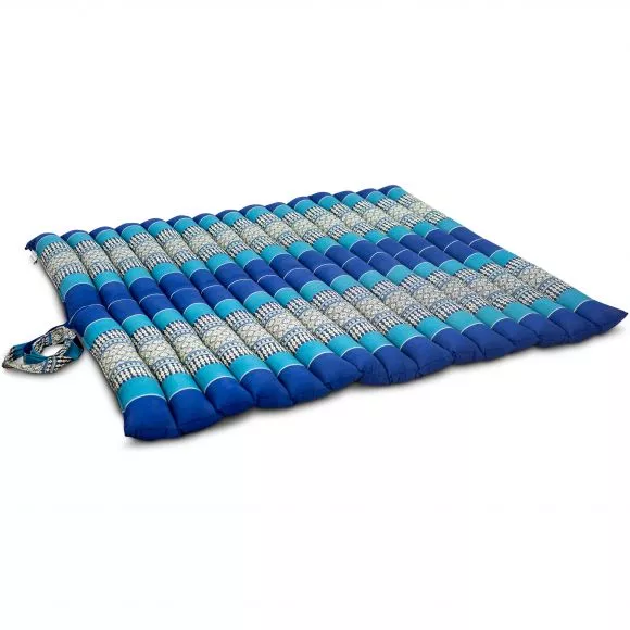 Kapok Quilted Cushion 75 cm (Blue)