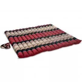 Kapok Quilted Cushion 75 cm (Red/Black)